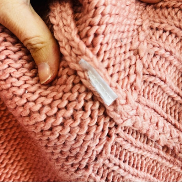 C/MEO Collective Blush Pink Turtleneck Sweater Small - Picture 10 of 13